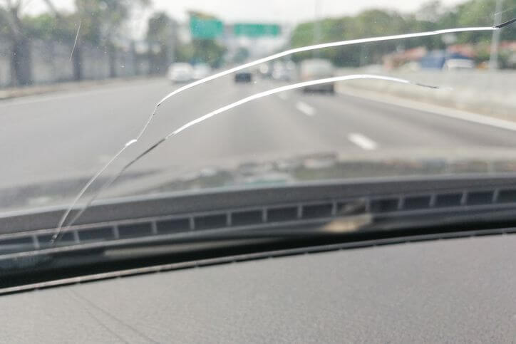 crack on windshield